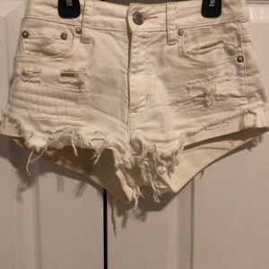 American eagle ripped white jean shorts